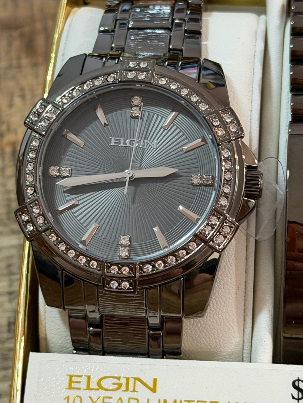 NEW IN BOX Elgin Gunmetal Men’s Watch with Crystal Bezel & Bracelet Set - Picture 2 of 5